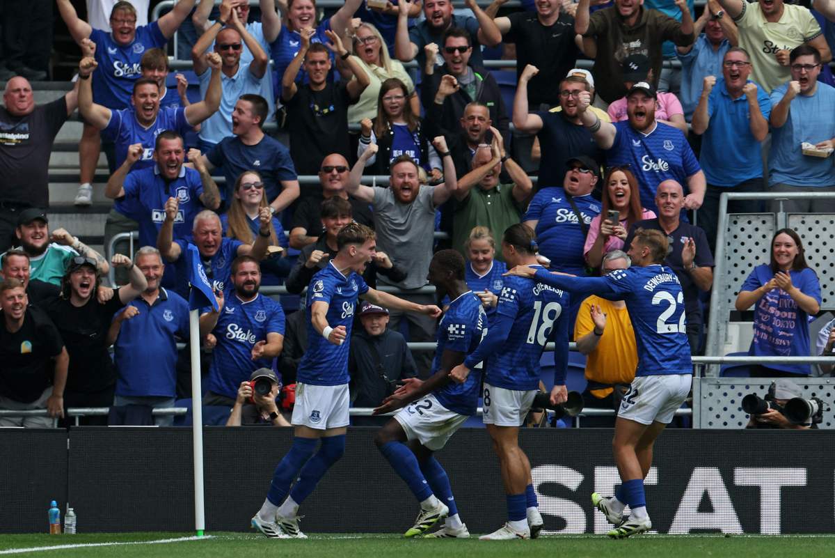 今夜欧篮联焦点战，阿斯顿维拉战术微调，更衣室稳定，高层口径保持一致