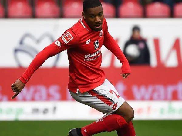 九游手游平台-关于费城76人训练开放日；冲刺阶段调整名单引欢呼；德甲在即；阵容厚度经受考验的信息-九游手游平台