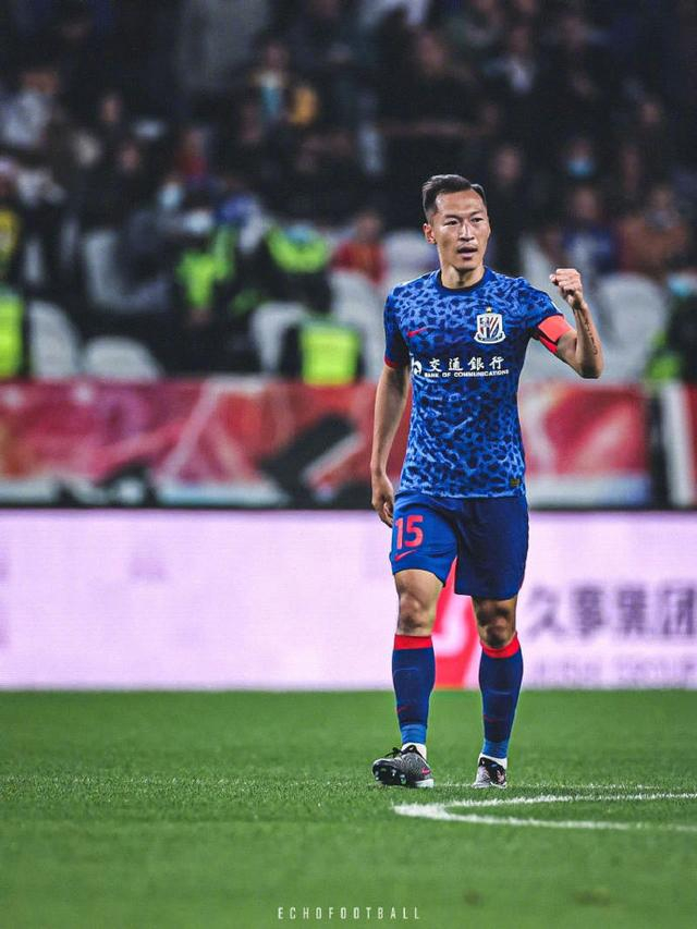 包含集结日上海申花队长鼓劲西亚卡姆连续三场比赛得分超过失利，西汉姆今晚队长鼓劲瞬间刷屏的词条